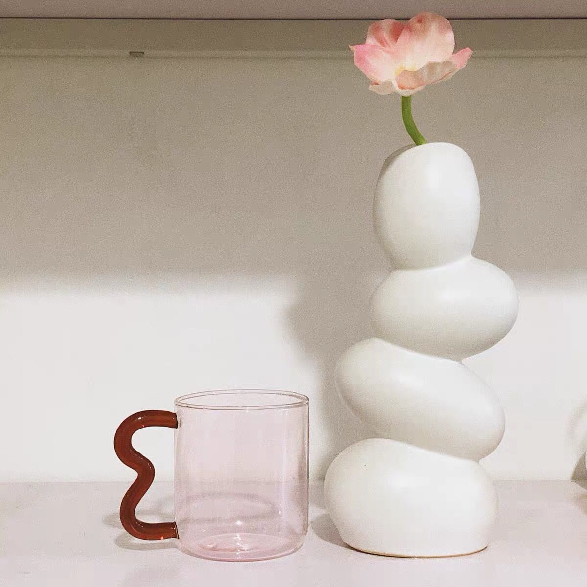 Vaso minimalista in porcellana
