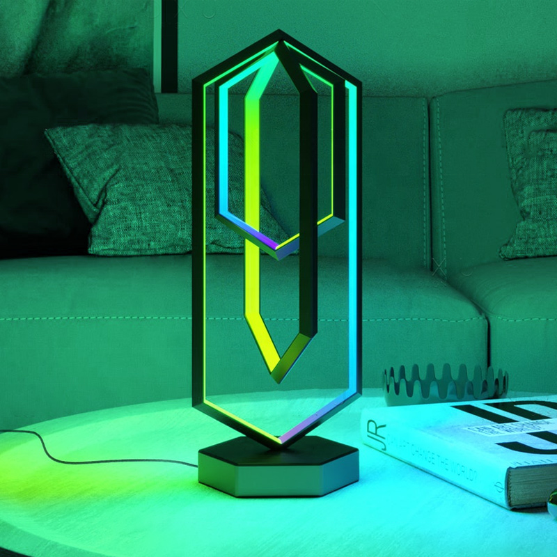 Lampada da tavolo geometrica con illuminazione LED intelligente