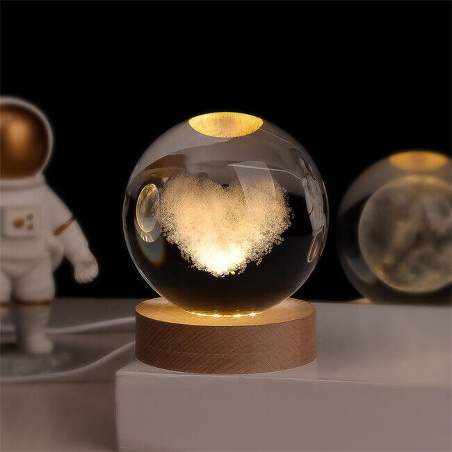 Sfera di cristallo luminosa