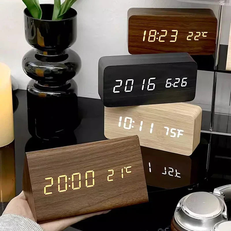 Wekker Digitaal LED Houtlook Spraakbesturing Bureau