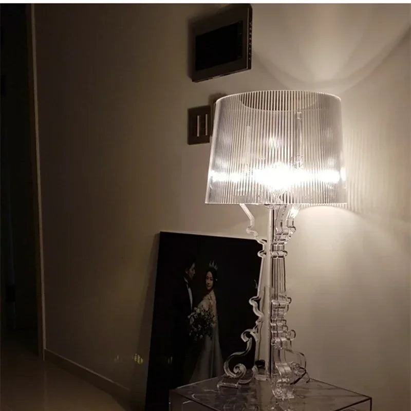 CrystalGlow - Lampada da tavolo di cristallo di lusso per un'illuminazione elegante