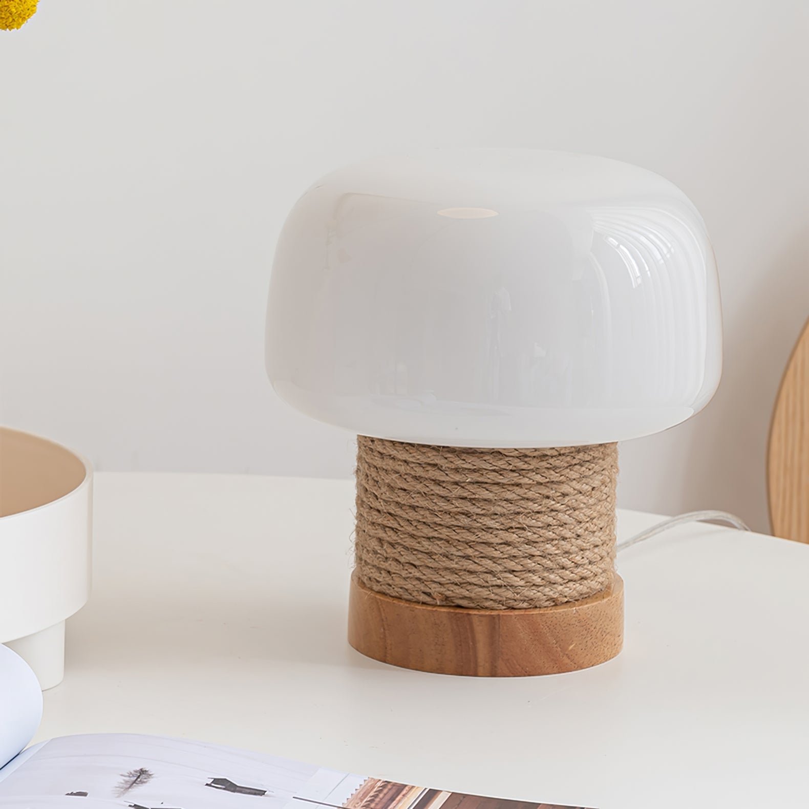 LumiWood - Modern Table Lamp with Wooden Base
