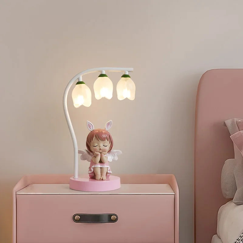 BlossomGlow – Shady Children's Room Table Lamp with LED and Flower Design