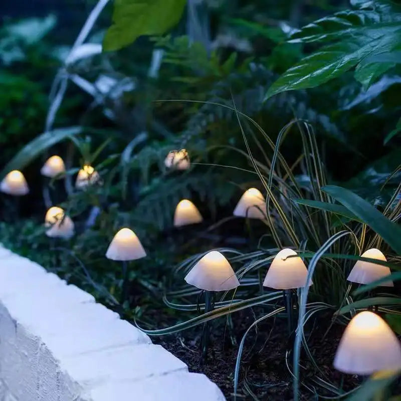 SolarGlow - Fungo Solare Illuminazione d'Ambiente – Lampade da Giardino LED a Energia Solare, Resistente alle Intemperie