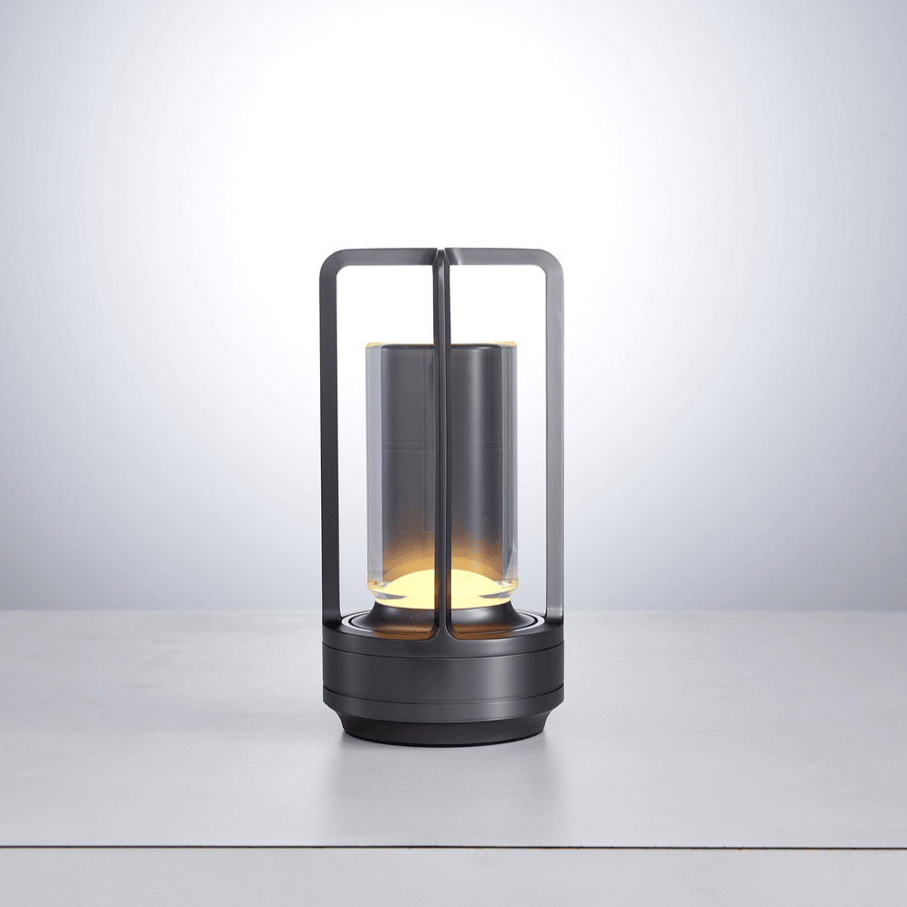 Lanterna LED portatile con porta di ricarica USB e diverse impostazioni di luce