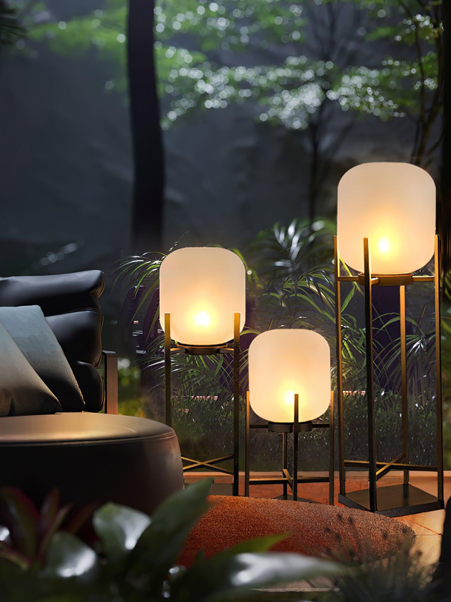 LumeStand - Lampada da Terra Solare a LED per Giardino e Terrazza