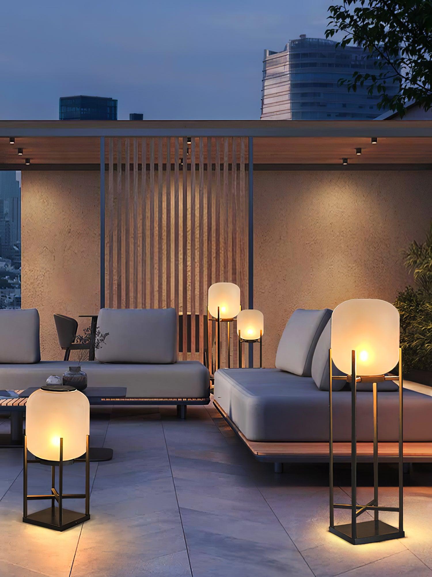 LumeStand - Lampada da Terra Solare a LED per Giardino e Terrazza
