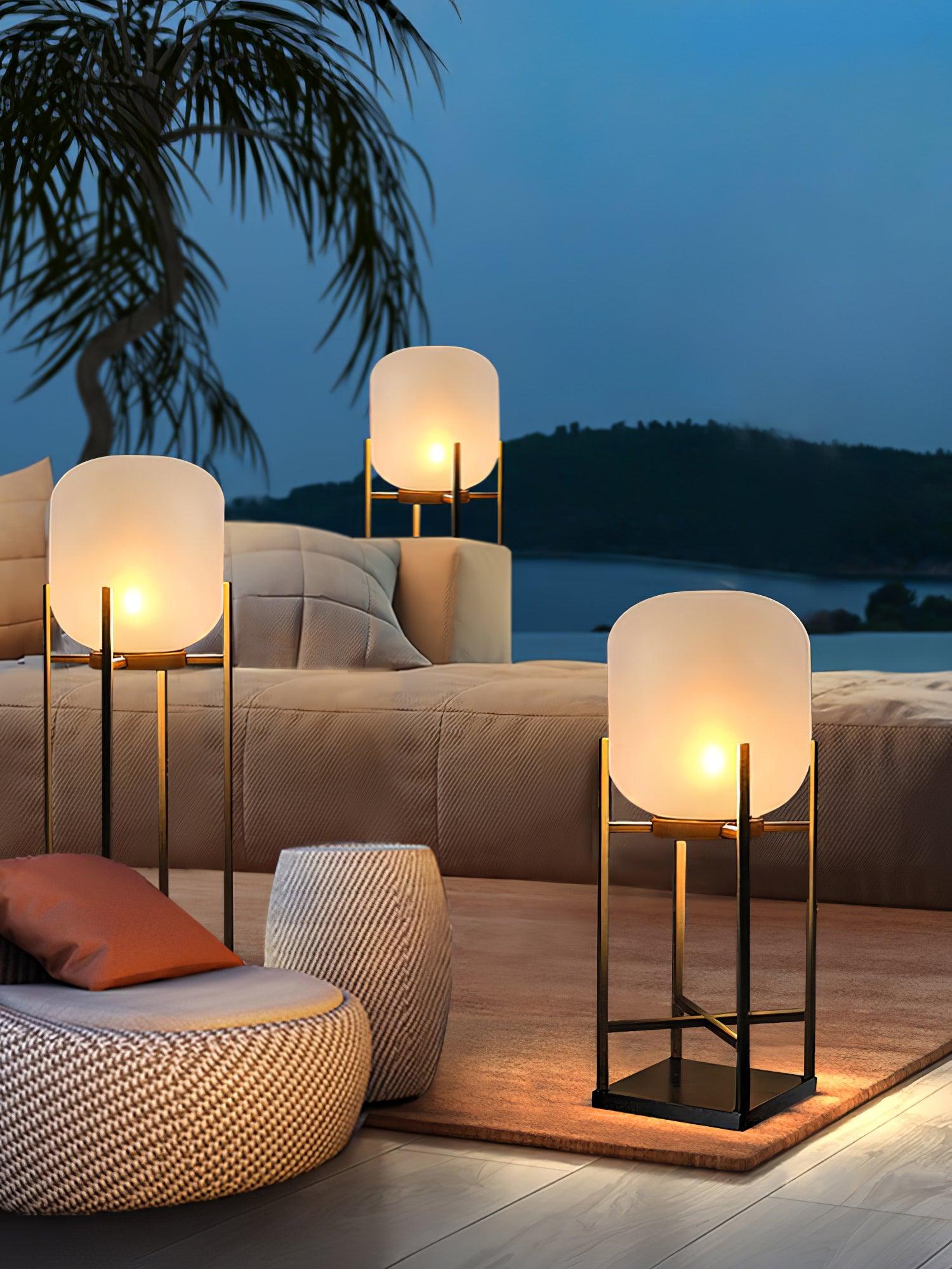 LumeStand - Lampada da Terra Solare a LED per Giardino e Terrazza
