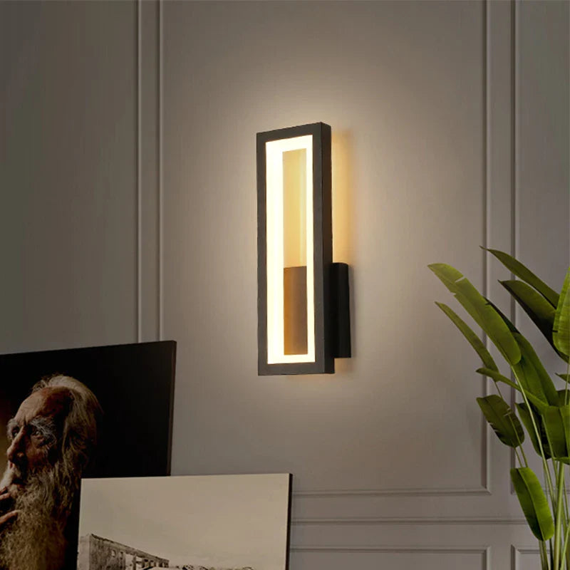 LumiGlow - Modern LED Wall Lamp | Stylish Indoor Lighting