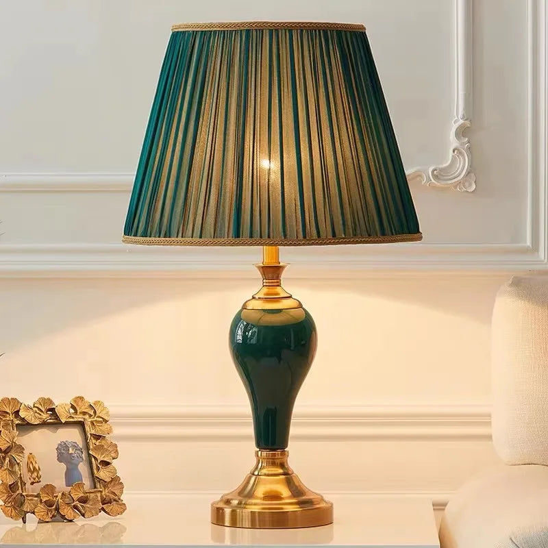LumiCeram - Candeeiro de Mesa Cerâmico Moderno | Iluminação Elegante para Sala de Estar e Quarto