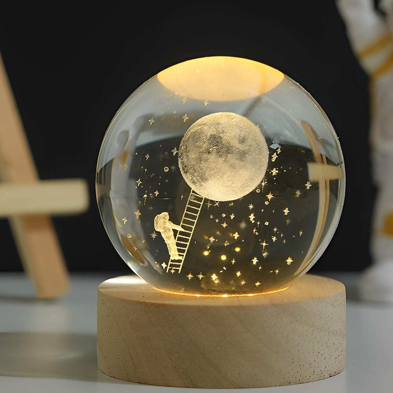 Sfera di cristallo luminosa