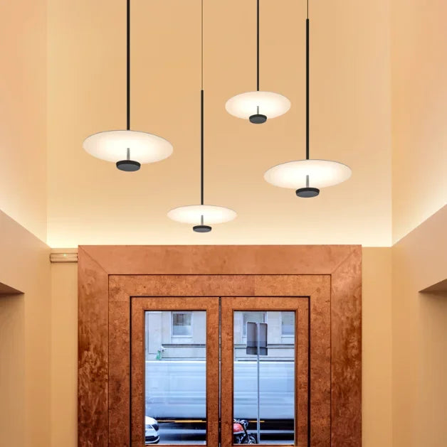 LuxeRing - Lámpara colgante LED minimalista para comedor y oficina