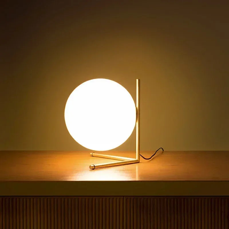 GlassLume - Lampada da Tavolo in Vetro Moderna e Minimalista | Illuminazione Elegante