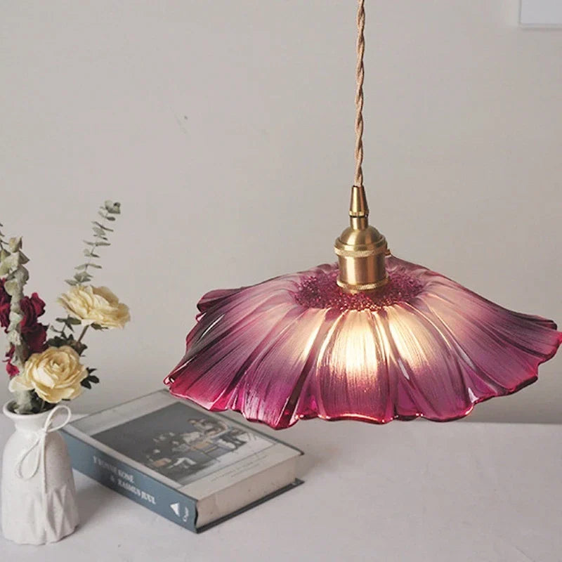 FloraGlimmer - Eleganti lampade a sospensione floreali