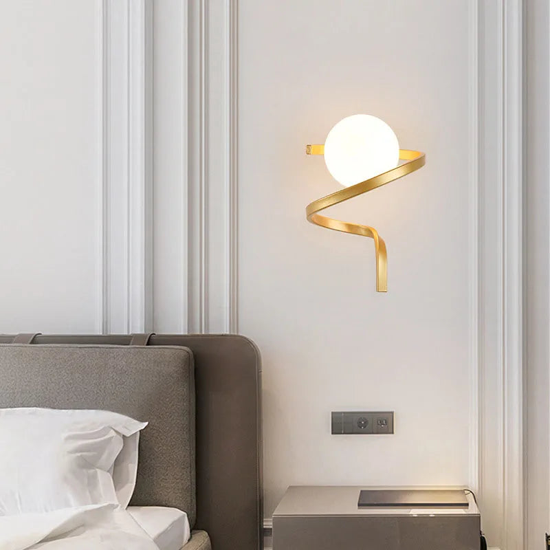 LumiÉlégance – Modern glass wall lamp for a luxurious look