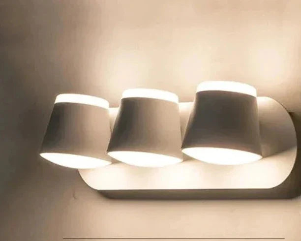BrightGlow - Rotatable LED Wall Lamp in Modern Design – Adjustable Lighting
