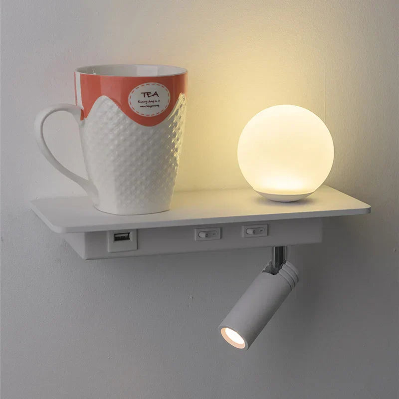SpaceGlow – Candeeiro de Parede LED Moderno com Prateleira e Porta USB