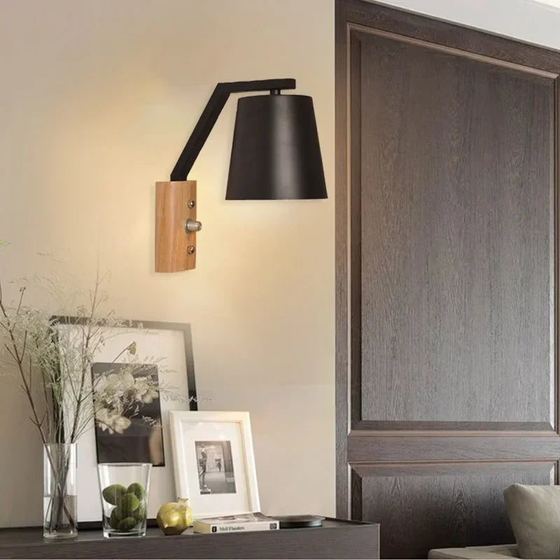 WoodFlex - Modern Wooden Wall Lamp with Swiveling Arm
