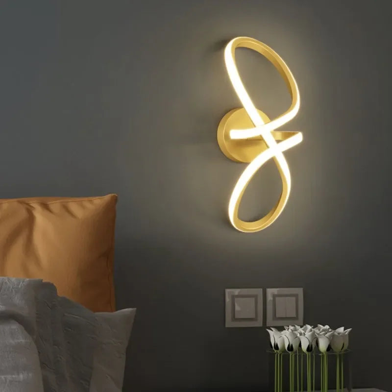 LightEdge - Lampada da parete LED minimalista per interni moderni