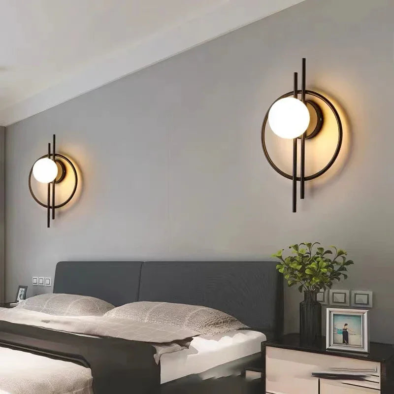 GlobeGlow - Lampada da parete LED moderna con globo di vetro Illuminazione elegante
