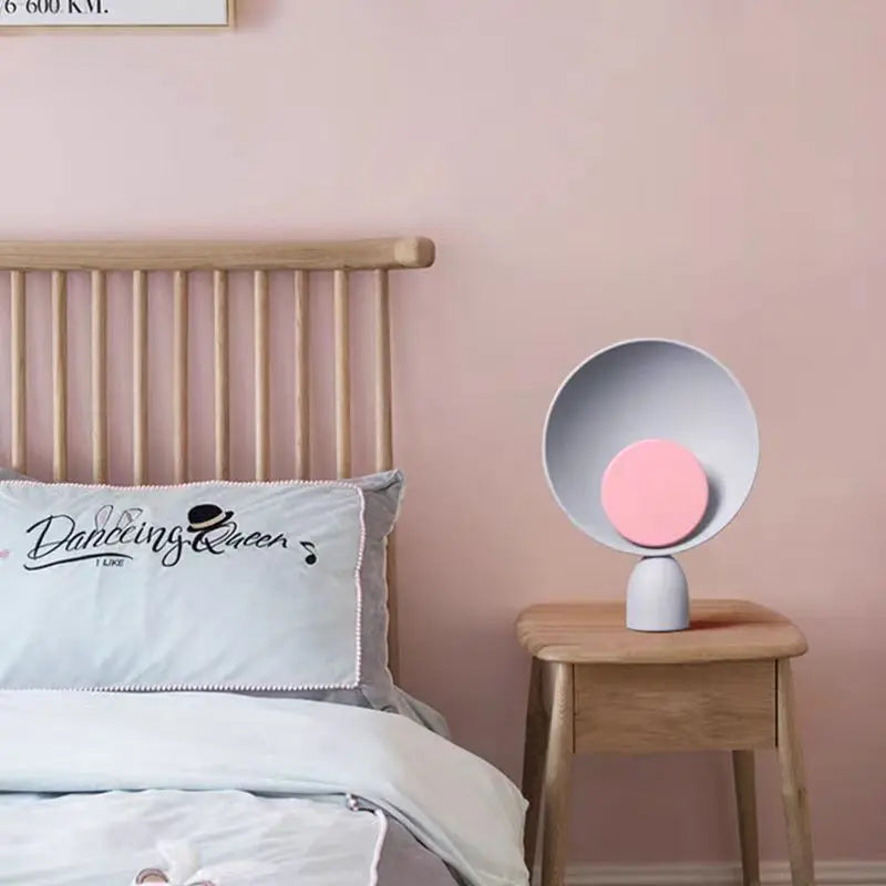 LumiStyle - Modern LED Table Lamp in Minimalist Design | Elegant Lighting