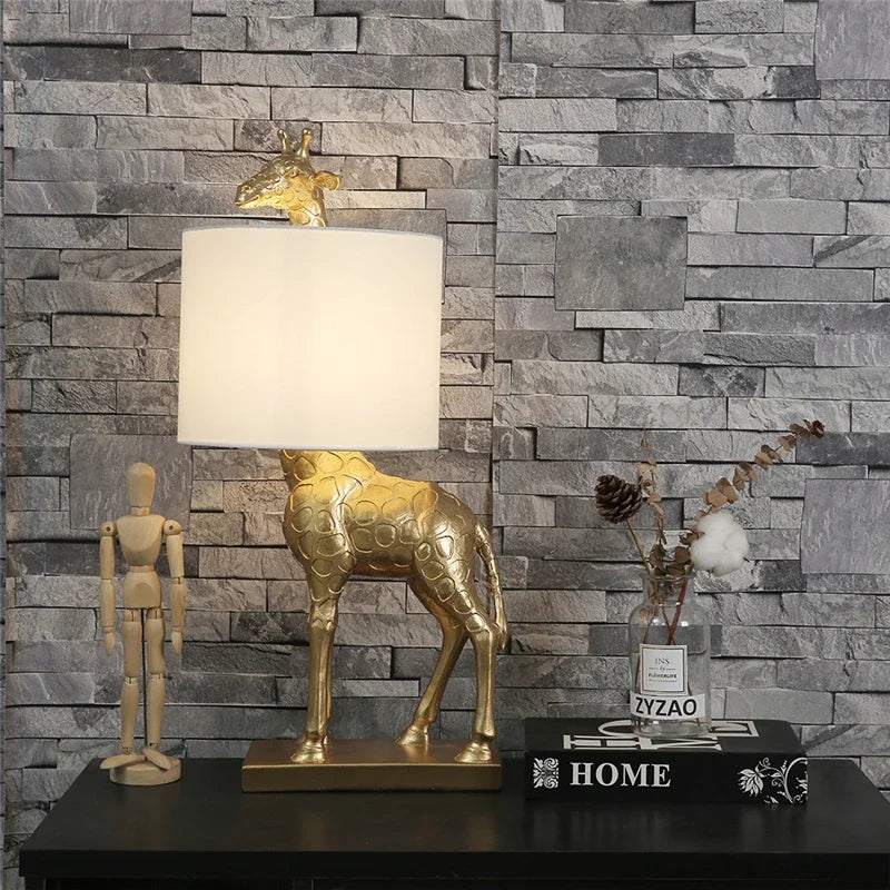 SafariGlow - Giraffe Table Lamp in Safari Style for Living Room & Bedroom