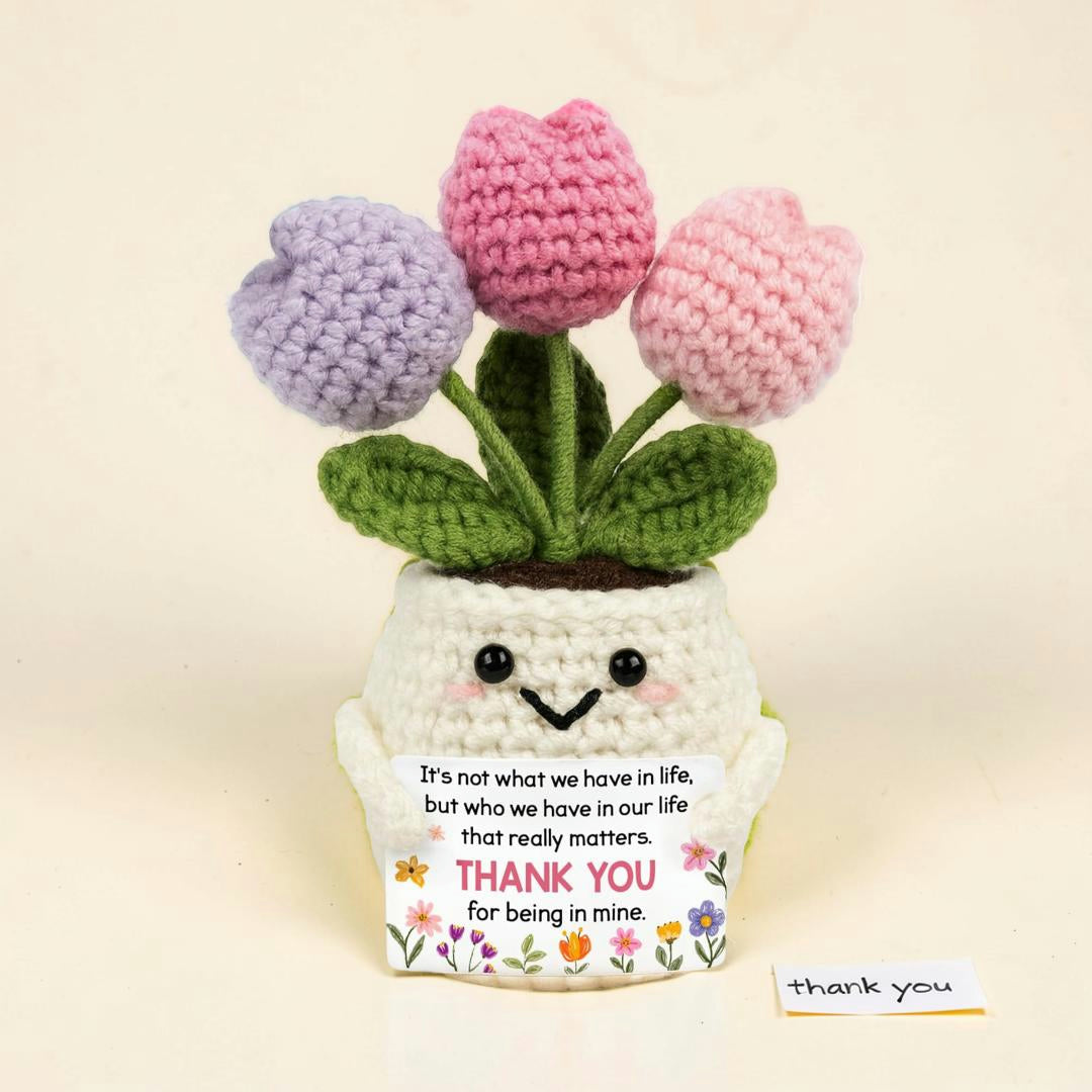 Decorazione floreale all'uncinetto fatta a mano per la Festa della Mamma
