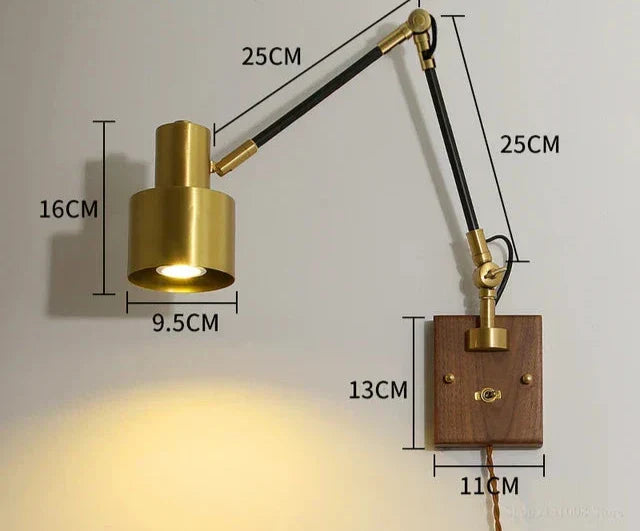 LightCraft - Adjustable Vintage Wall Lamp made of Brass and Wood