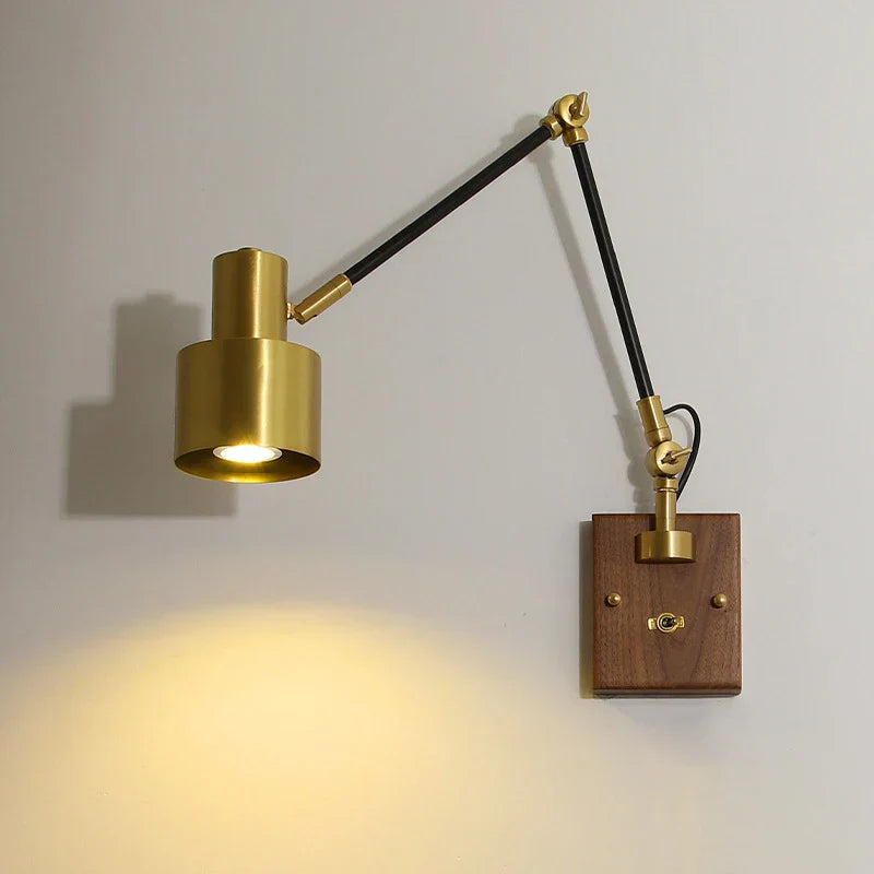 LightCraft - Lampada da parete vintage regolabile in ottone e legno