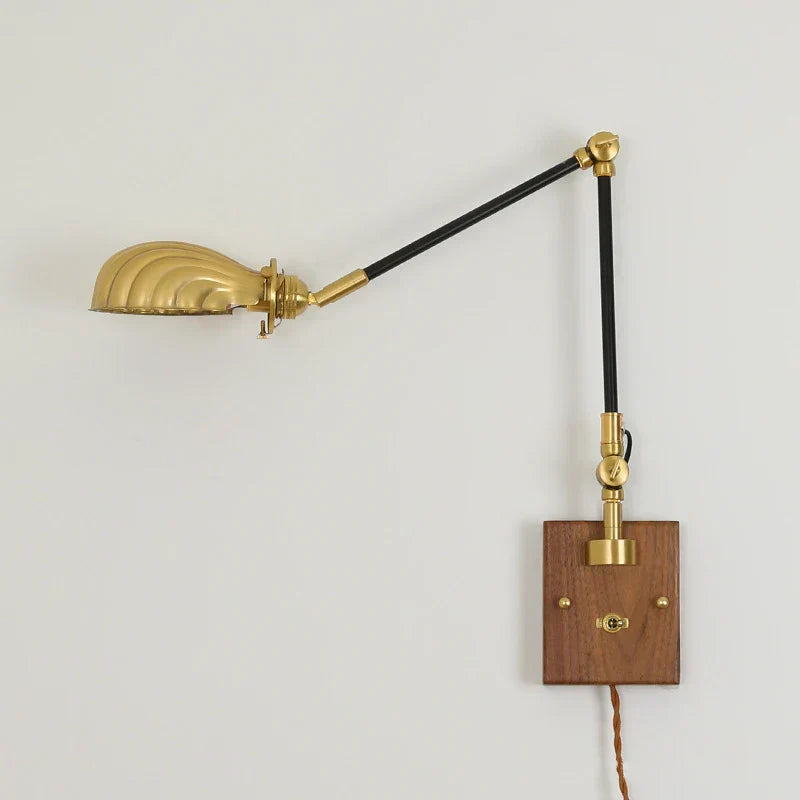 LightCraft - Adjustable Vintage Wall Lamp made of Brass and Wood