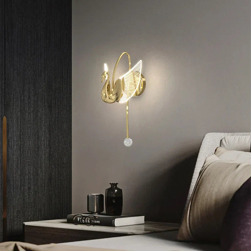 SwanGlow - Candeeiro de Parede Cisne Dourado Iluminação LED Moderna