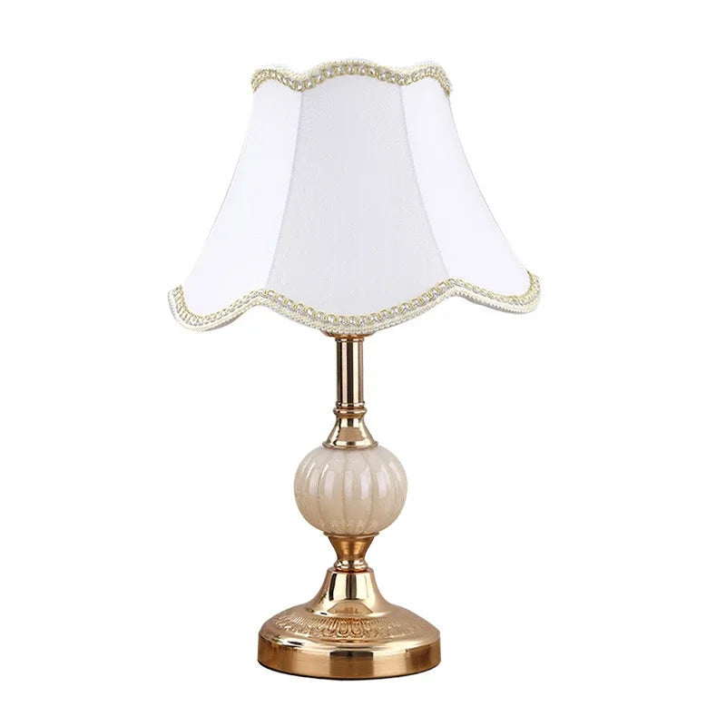 NordicRetro – Vintage Table Lamp with Timeless Design