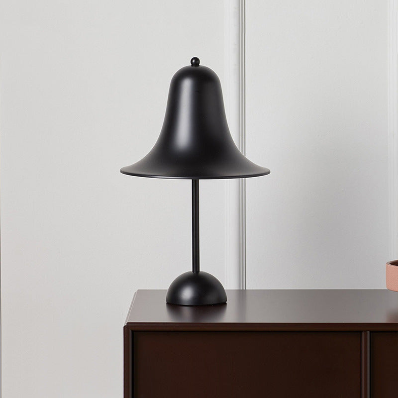 Lampada da tavolo dimmerabile a forma di campana Jaras