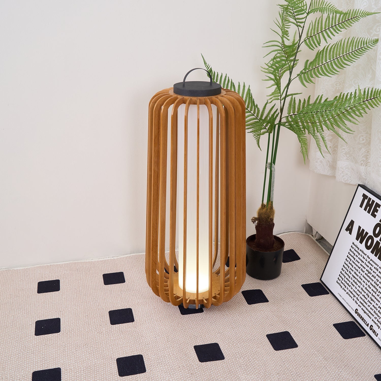LumiLuxe - Rechargeable Outdoor Table Lamp