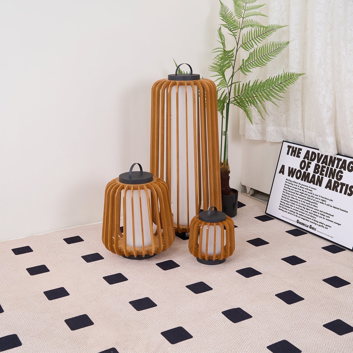 LumiLuxe - Rechargeable Outdoor Table Lamp