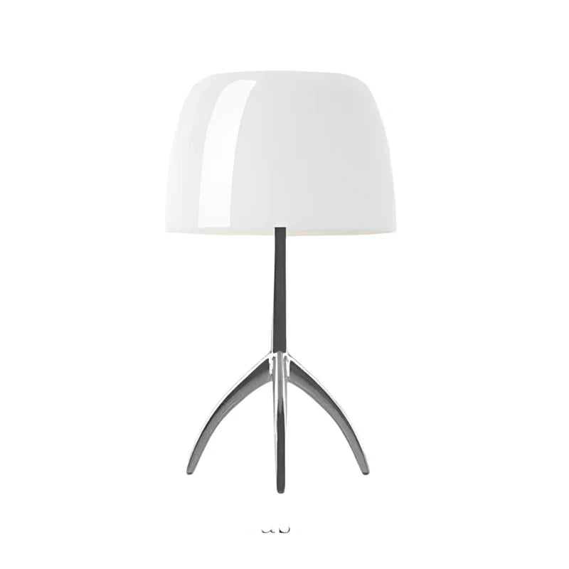 LumiTripod – Modern LED Desk Lamp