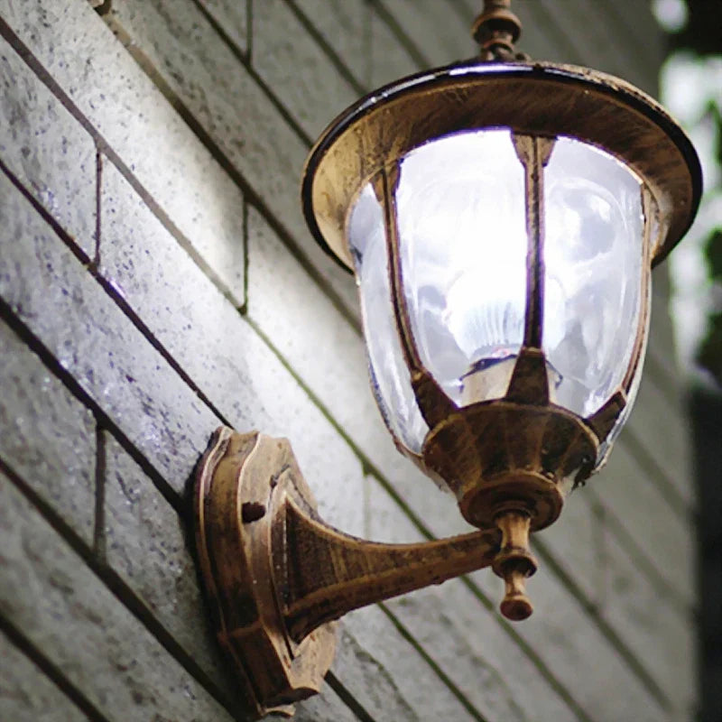 VintageElegance - Retro Wandverlichting