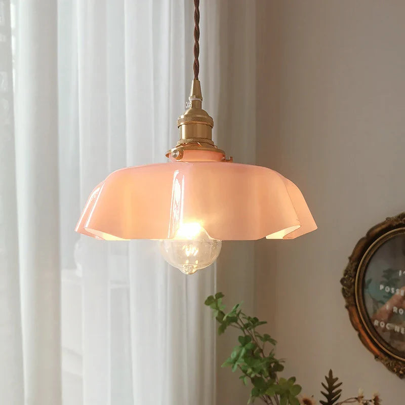 ArtisanGlow - Lampada a sospensione in ottone per un aspetto senza tempo