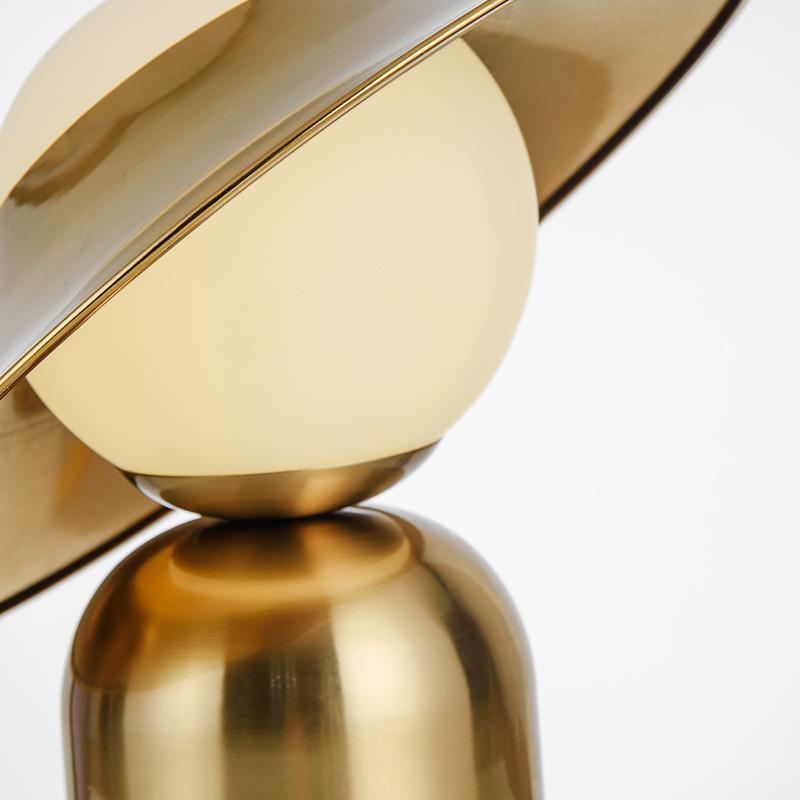 LuxeLume - Golden Table Lamp with LED Lighting
