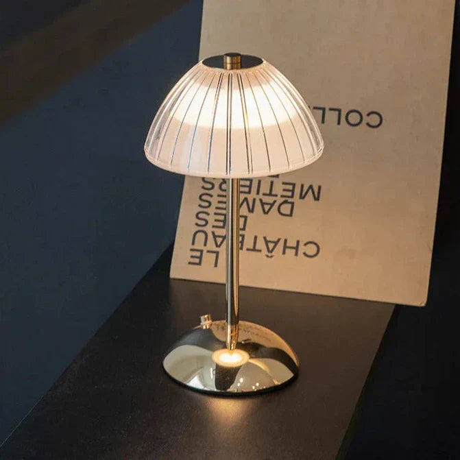 LumeLuxe – Lampada da tavolo LED dimmerabile con design scandinavo e USB