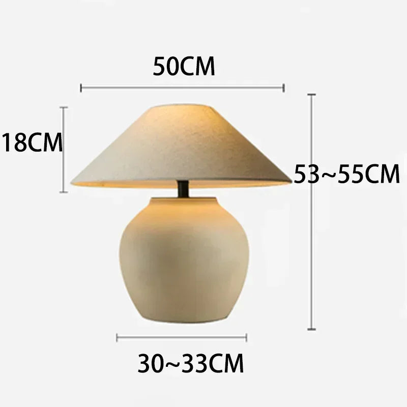 LumeVase – Candeeiro de Mesa em Cerâmica com Design Minimalista