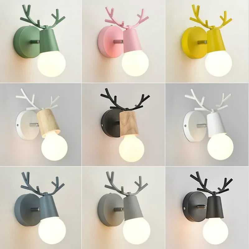 AntlerGlow - Lampada da parete moderna regolabile per bambini