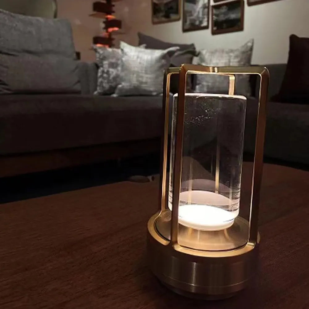 GlowStar - Porta Calore e Stile nel Tuo Spazio con la Lampada da Tavolo GlowStar Radiant Affection