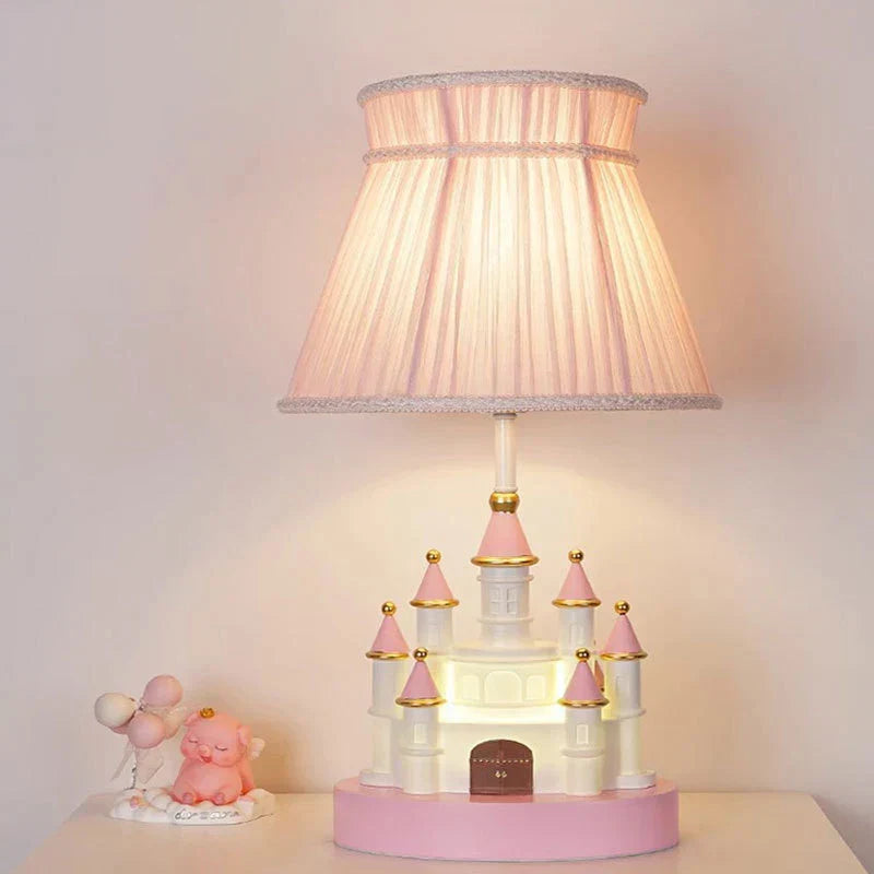 DreamCastle - Lampada da tavolo fiabesca con design a castello per cameretta dei bambini