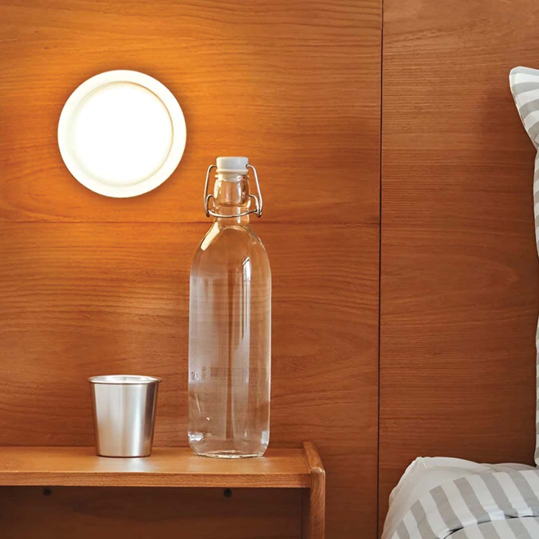 LuxaLamp - Modern Elegant Wall Lamp with Luxury Finish