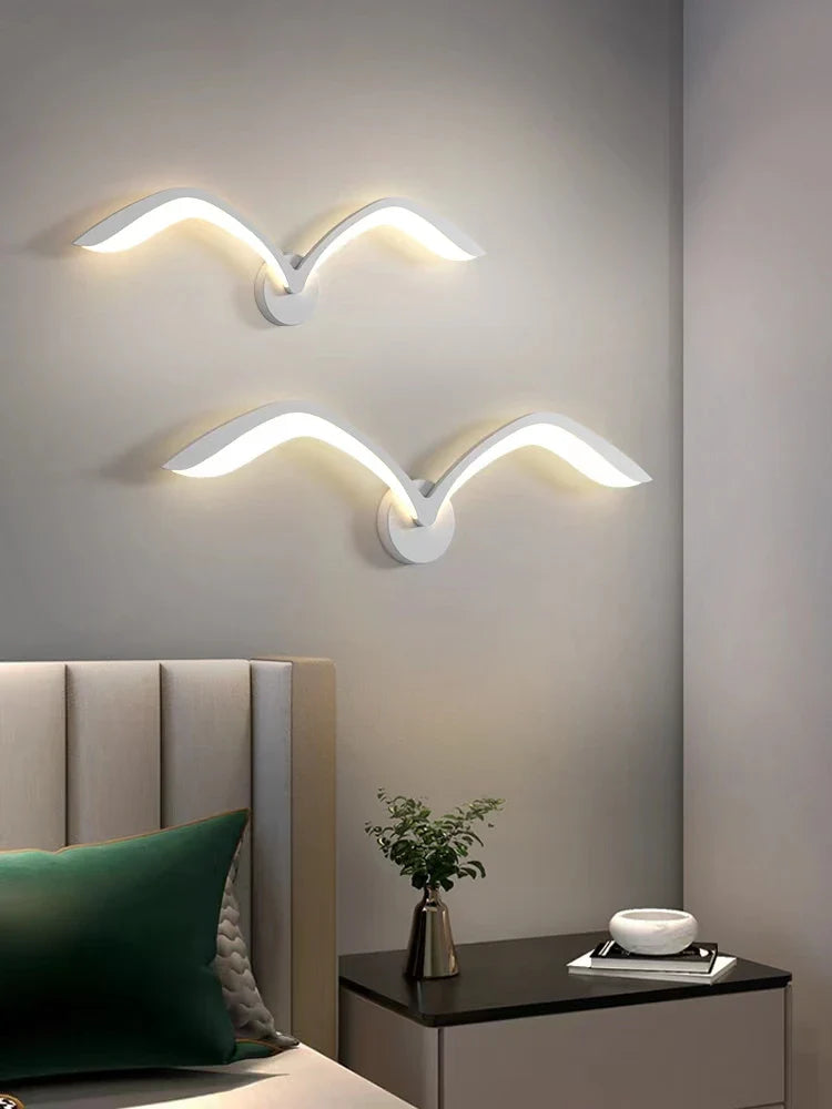 SkyGlow - Modern Seagull Wall Lamp