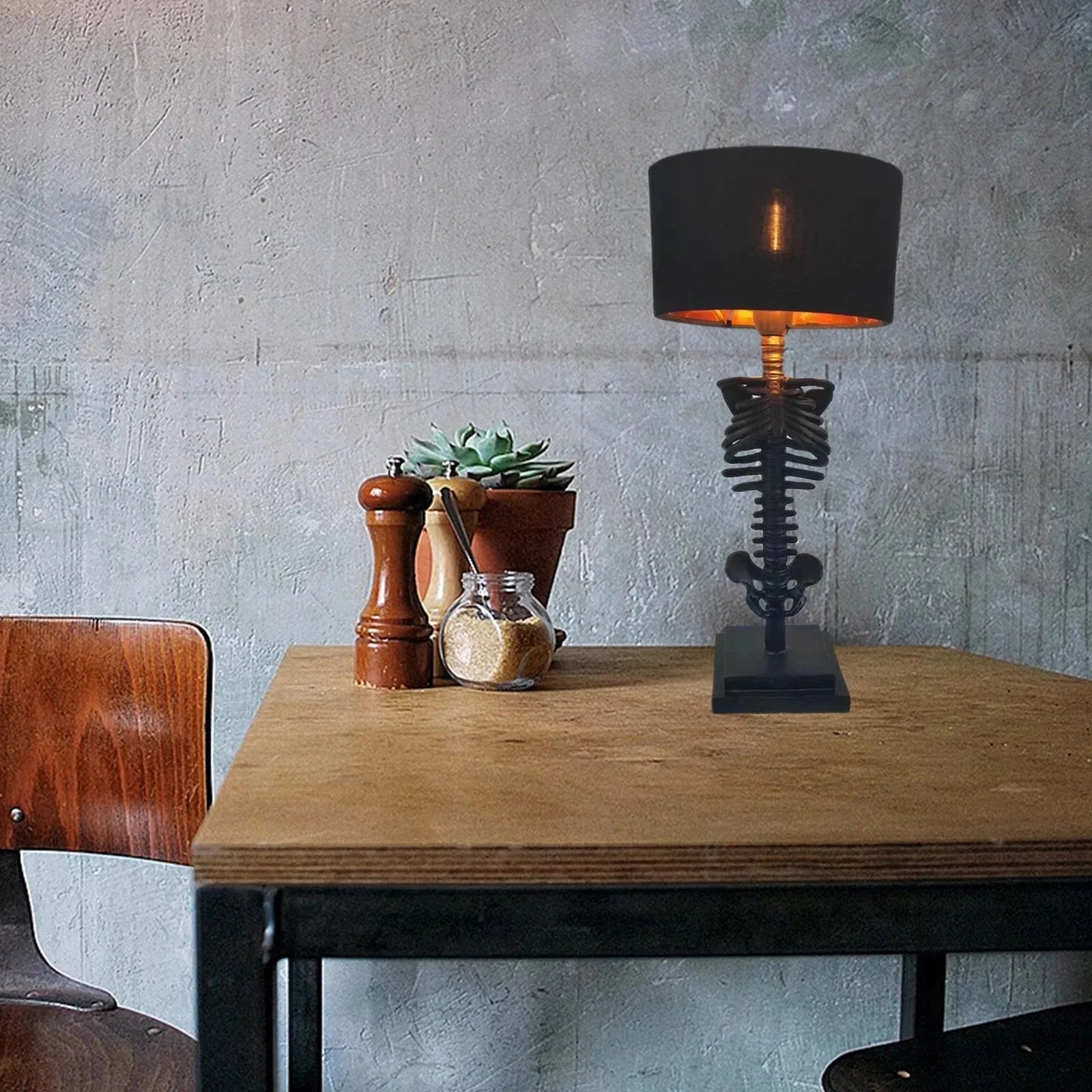 Lampada da tavolo scheletro fatta a mano