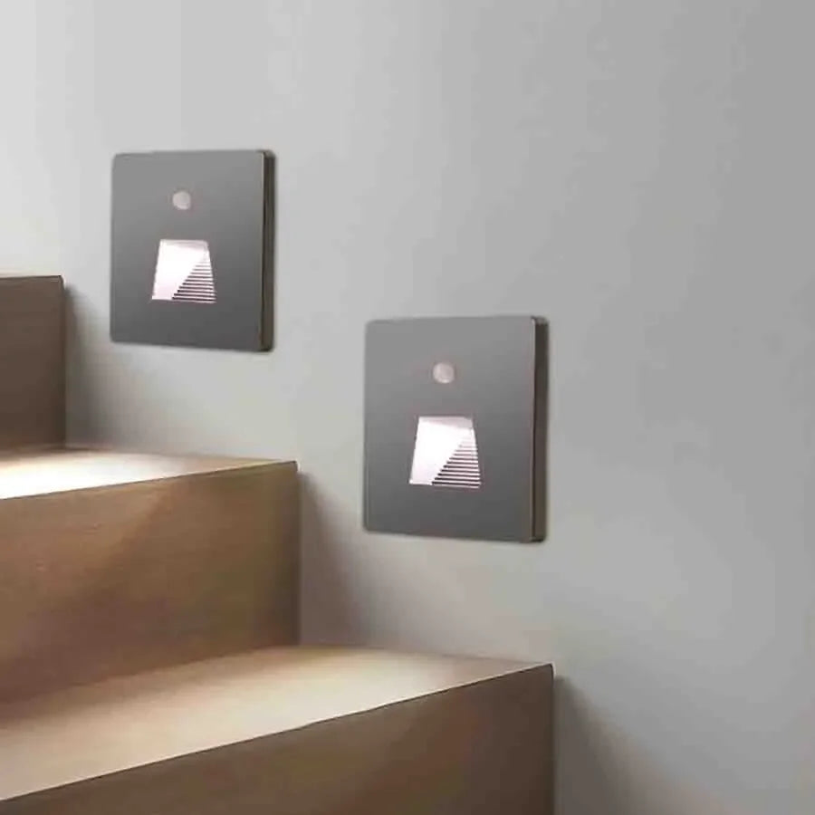 LumiStep – Iluminação de Armadilha LED com Sensor de Movimento – Poupa Energia, Automática e Resistente às Intempéries