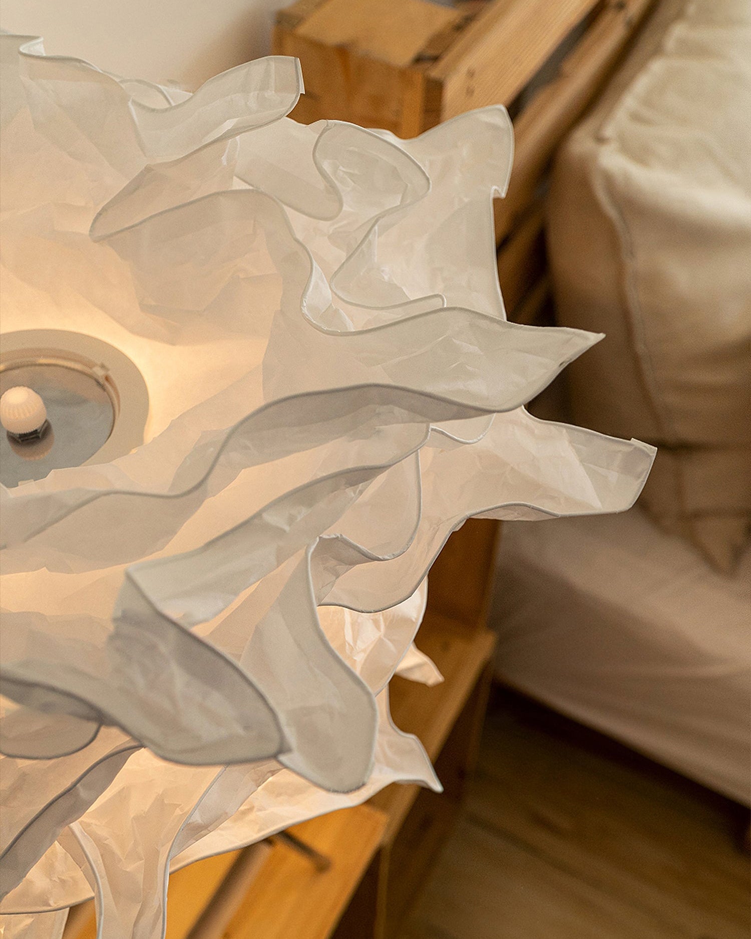 VeliGlow - Unique Table Lamp with Cloud-like Design