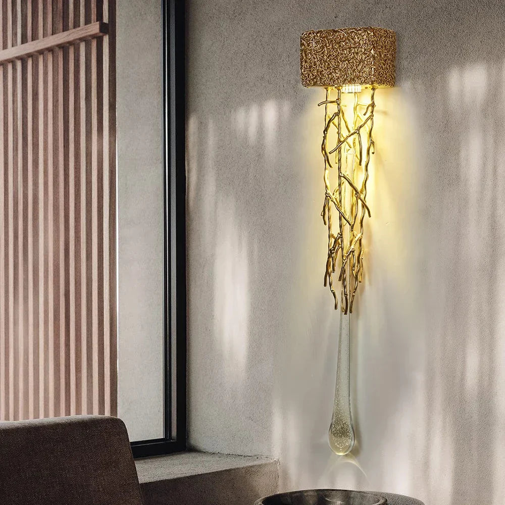 CrystalLux - Luxury Crystal Wall Lamp in Vintage Style Elegant Lighting